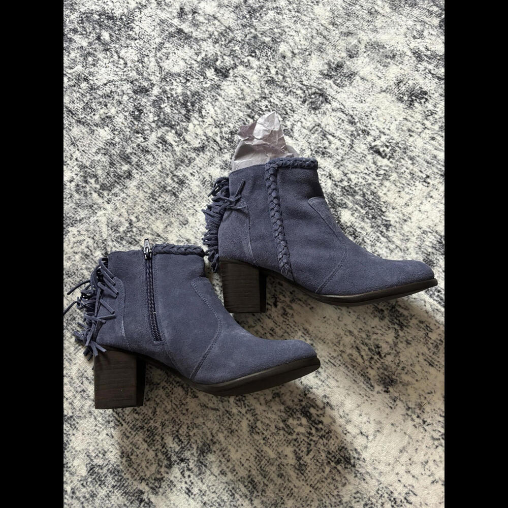 NIB Women's 7.5 Matisse Lucinda Velvet Ankle Boots With Fringe